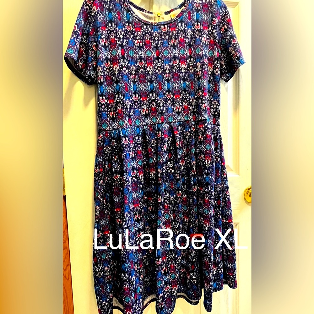 LuLaRoe Amelia XL